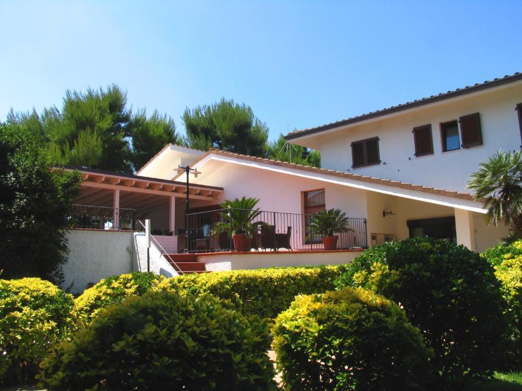 Hotel Giardino Suites&Spa Numana Esterno foto