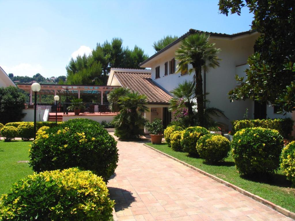 Hotel Giardino Suites&Spa Numana Esterno foto